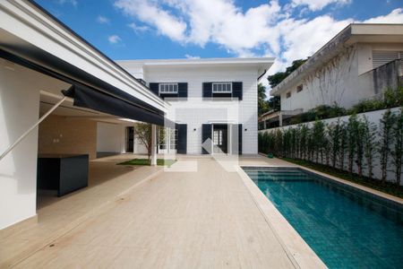 Casa à venda com 420m², 4 quartos e 4 vagasPiscina