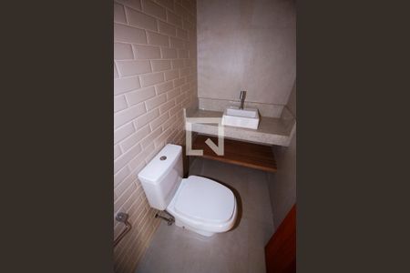 Casa à venda com 450m², 4 quartos e 4 vagasLavabo 1