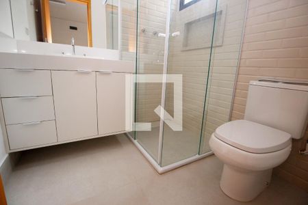 Casa à venda com 450m², 4 quartos e 4 vagasBanheiro da Suíte 3