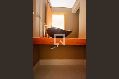 Casa à venda com 450m², 4 quartos e 4 vagasLavabo 2