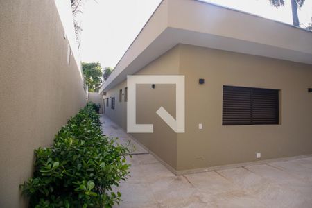 Casa à venda com 450m², 4 quartos e 4 vagasQuintal