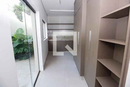 Casa à venda com 450m², 4 quartos e 4 vagasÁrea de Serviço