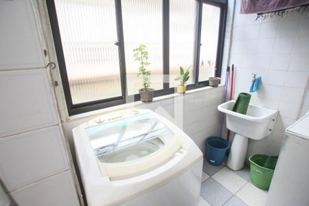 Apartamento à venda com 90m², 2 quartos e 1 vaga Apartamento à venda com 90m², 2 quartos e 1 vagaÁrea de Serviço