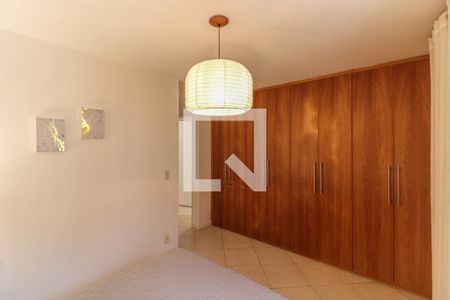 Apartamento à venda com 100m², 3 quartos e 1 vaga Apartamento à venda com 100m², 3 quartos e 1 vagaSuíte