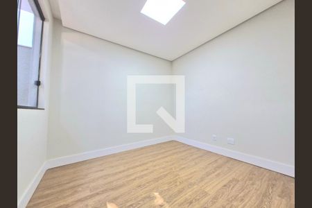 Casa à venda com 230m², 4 quartos e 4 vagasQuarto 3