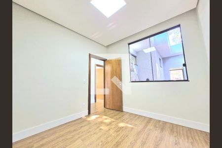 Casa à venda com 230m², 4 quartos e 4 vagasQuarto 3