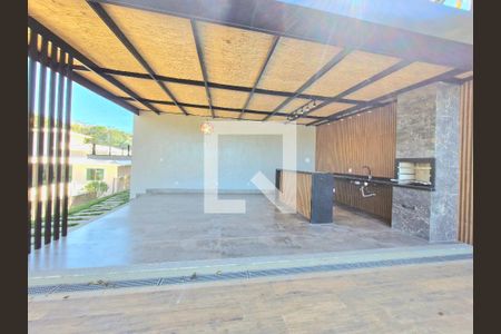 Casa à venda com 230m², 4 quartos e 4 vagasChurrasqueira