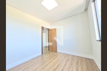 Casa à venda com 230m², 4 quartos e 4 vagasQuarto 1