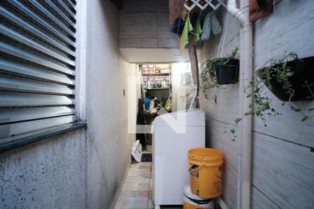 Casa à venda com 170m², 4 quartos e 2 vagas Casa à venda com 170m², 4 quartos e 2 vagasÁrea de Serviço