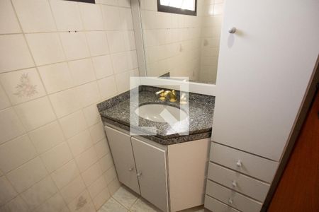 Apartamento à venda com 72m², 3 quartos e 1 vaga Apartamento à venda com 72m², 3 quartos e 1 vagaBanheiro