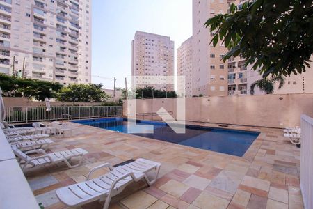 Apartamento à venda com 74m², 3 quartos e 2 vagas Apartamento à venda com 74m², 3 quartos e 2 vagasÁrea comum - Piscina