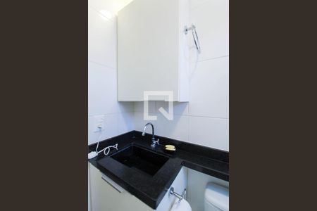 Apartamento à venda com 74m², 3 quartos e 2 vagas Apartamento à venda com 74m², 3 quartos e 2 vagasBanheiro da Suíte 3