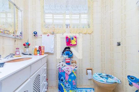 Casa à venda com 153m², 3 quartos e 2 vagas