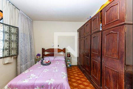 Casa à venda com 360m², 3 quartos e 4 vagas Casa à venda com 360m², 3 quartos e 4 vagasQuarto 1