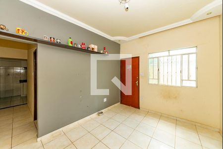 Casa à venda com 360m², 3 quartos e 4 vagas Casa à venda com 360m², 3 quartos e 4 vagasCasa 2