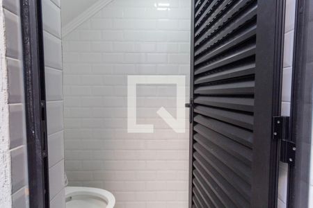 Casa à venda com 220m², 3 quartos e 5 vagasBanheiro de serviço