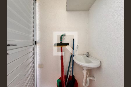 Apartamento à venda com 100m², 2 quartos e 2 vagasBanheiro de serviço