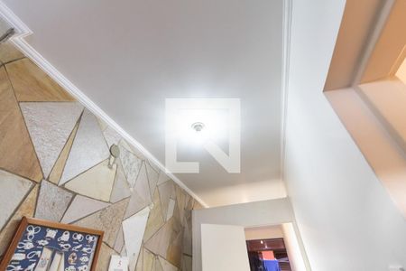 Casa à venda com 150m², 3 quartos e 2 vagas Casa à venda com 150m², 3 quartos e 2 vagasCorredor de entrada