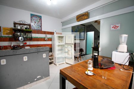 Casa à venda com 190m², 5 quartos e sem vaga Casa à venda com 190m², 5 quartos e sem vagaCozinha