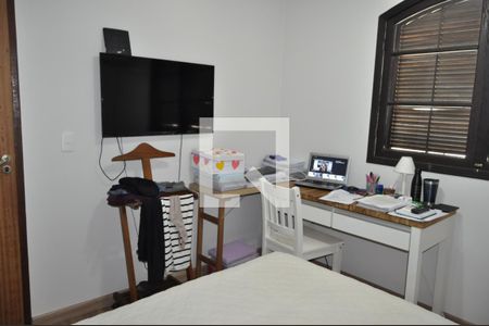 Casa à venda com 120m², 5 quartos e 4 vagasQuarto 4