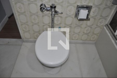 Casa à venda com 120m², 5 quartos e 4 vagasBanheiro