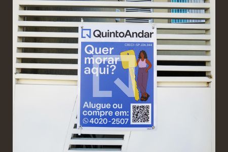 Casa à venda com 146m², 3 quartos e 4 vagasFachada - Placa QuintaoAndar