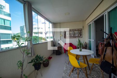 Apartamento à venda com 90m², 3 quartos e 2 vagasVaranda