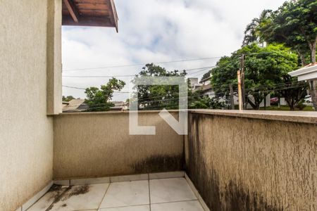 Casa de condomínio à venda com 275m², 4 quartos e 2 vagas Casa de condomínio à venda com 275m², 4 quartos e 2 vagasVaranda