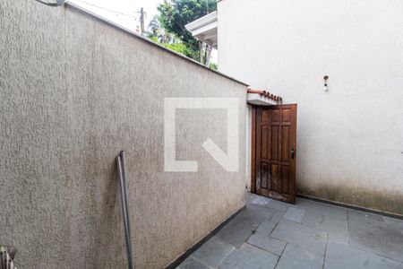 Casa de condomínio à venda com 275m², 4 quartos e 2 vagas Casa de condomínio à venda com 275m², 4 quartos e 2 vagasÁrea de Serviço