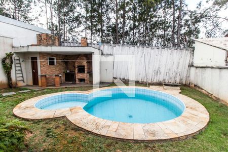Casa de condomínio à venda com 275m², 4 quartos e 2 vagas Casa de condomínio à venda com 275m², 4 quartos e 2 vagasPiscina