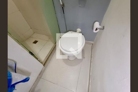 Apartamento à venda com 225m², 4 quartos e 1 vaga Apartamento à venda com 225m², 4 quartos e 1 vagaBanheiro social