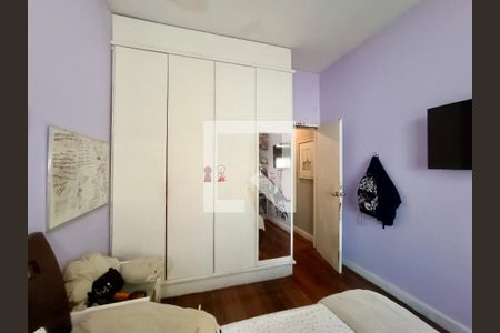 Apartamento à venda com 225m², 4 quartos e 1 vaga Apartamento à venda com 225m², 4 quartos e 1 vagaQuarto 1