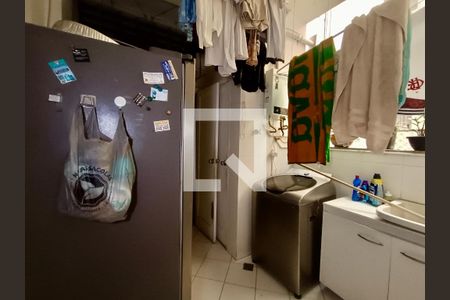 Apartamento à venda com 225m², 4 quartos e 1 vaga Apartamento à venda com 225m², 4 quartos e 1 vagaÁrea serviço