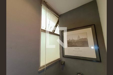 Apartamento à venda com 225m², 4 quartos e 1 vaga Apartamento à venda com 225m², 4 quartos e 1 vagaLavabo