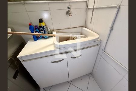 Apartamento à venda com 225m², 4 quartos e 1 vaga Apartamento à venda com 225m², 4 quartos e 1 vagaÁrea serviço