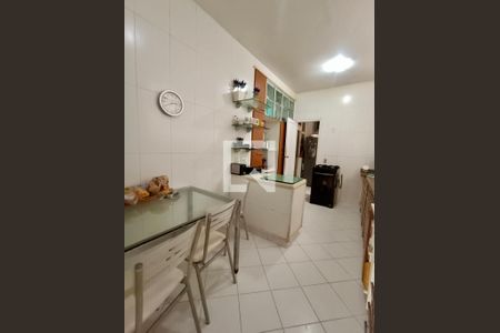 Apartamento à venda com 225m², 4 quartos e 1 vaga Apartamento à venda com 225m², 4 quartos e 1 vagaCopa / Cozinha