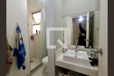 Apartamento à venda com 225m², 4 quartos e 1 vaga Apartamento à venda com 225m², 4 quartos e 1 vagaBanheiro socia
