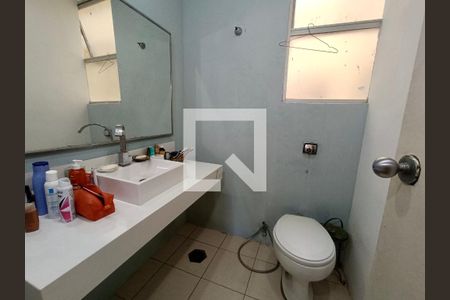 Apartamento à venda com 225m², 4 quartos e 1 vaga Apartamento à venda com 225m², 4 quartos e 1 vagaSuíte 2 banheiro