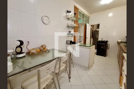 Apartamento à venda com 225m², 4 quartos e 1 vaga Apartamento à venda com 225m², 4 quartos e 1 vagaCopa / Cozinha