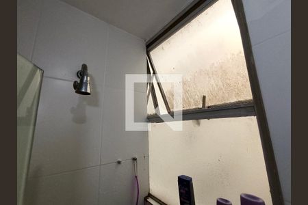 Apartamento à venda com 225m², 4 quartos e 1 vaga Apartamento à venda com 225m², 4 quartos e 1 vagaBanheiro social