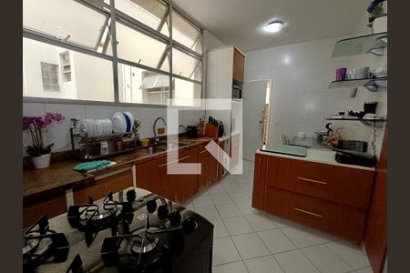 Apartamento à venda com 225m², 4 quartos e 1 vaga Apartamento à venda com 225m², 4 quartos e 1 vagaCopa / Cozinha
