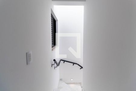 Casa à venda com 220m², 3 quartos e 5 vagas Casa à venda com 220m², 3 quartos e 5 vagasCorredor