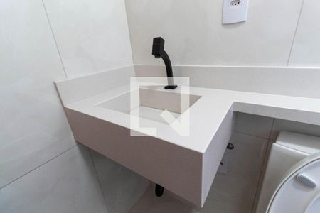 Casa à venda com 220m², 3 quartos e 5 vagas Casa à venda com 220m², 3 quartos e 5 vagasBanheiro da Suíte 1