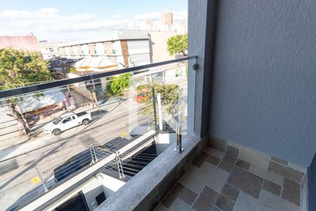 Casa à venda com 220m², 3 quartos e 5 vagas Casa à venda com 220m², 3 quartos e 5 vagasVaranda