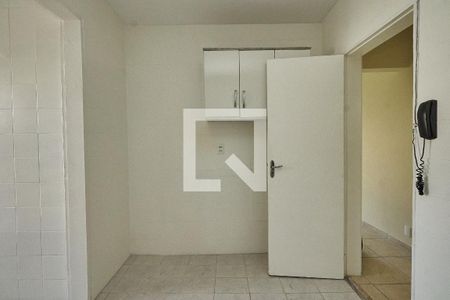 Apartamento à venda com 56m², 2 quartos e 1 vaga Apartamento à venda com 56m², 2 quartos e 1 vagaCozinha