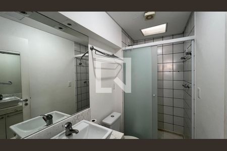 Apartamento à venda com 32m², 1 quarto e 1 vaga Apartamento à venda com 32m², 1 quarto e 1 vagaBanheiro da Suíte