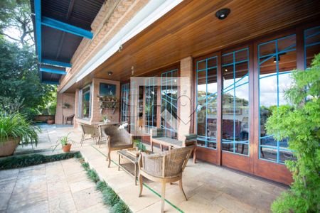 Casa à venda com 635m², 4 quartos e 4 vagas