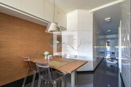 Apartamento à venda com 209m², 4 quartos e 5 vagas