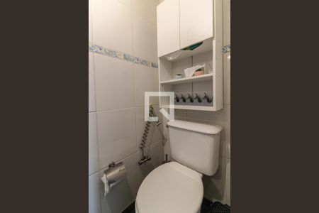 Casa de condomínio à venda com 60m², 2 quartos e 1 vagaLavabo