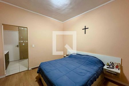 Casa à venda com 150m², 4 quartos e 4 vagas Casa à venda com 150m², 4 quartos e 4 vagasQuarto